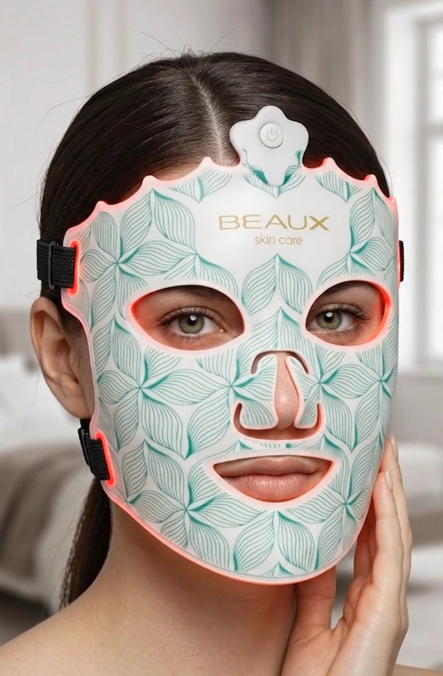 FR: BEAUX Paris LUMI — masque LED visage porté, luminothérapie rouge, photobiomodulation soin anti-âge
ENG: BEAUX Paris LUMI — LED face mask worn, red light therapy, photobiomodulation anti-ageing skincare